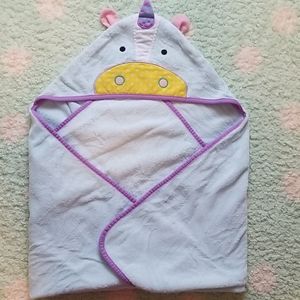Skip hop unicorn hooded towel